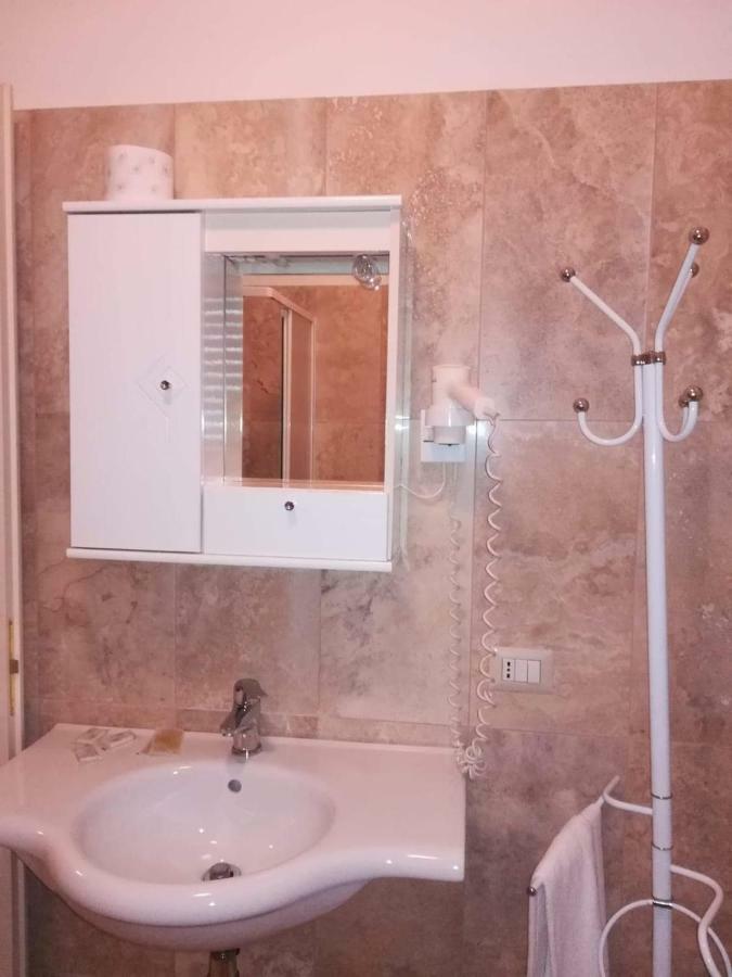 ジノーザ Cavalieri Teutonici Bed & Breakfast エクステリア 写真